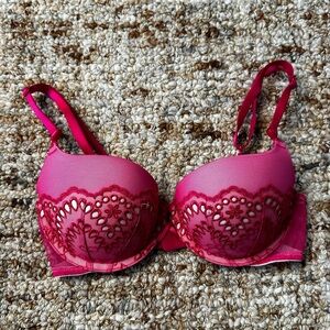 ❤️SOLD❤️Victoria Secret Pink Push-up Bra
